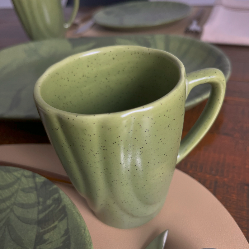 Caneca Raízes