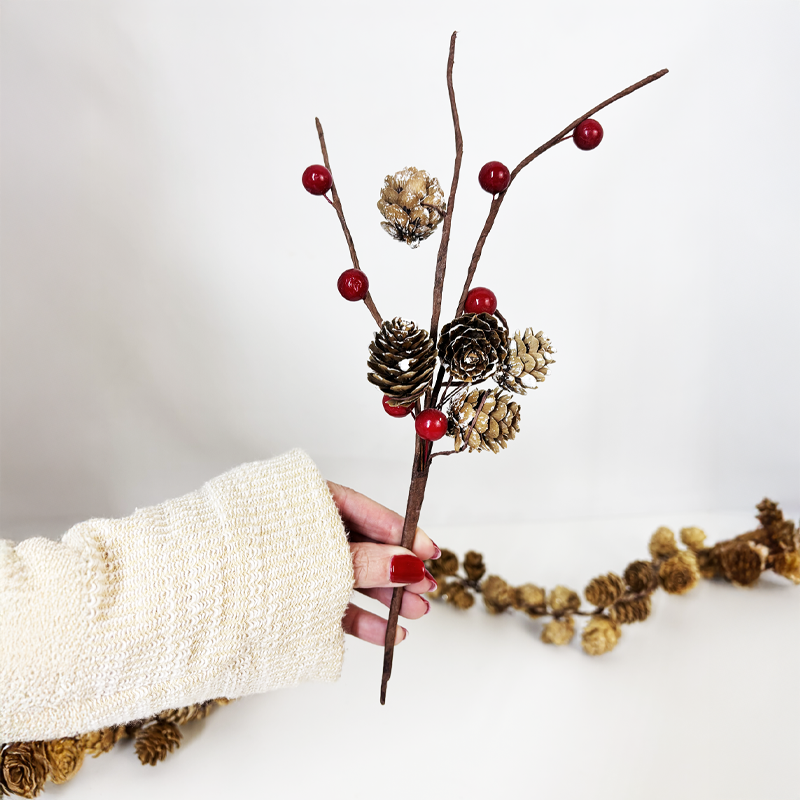 GALHO FRUTAS E PINHAS CURTO