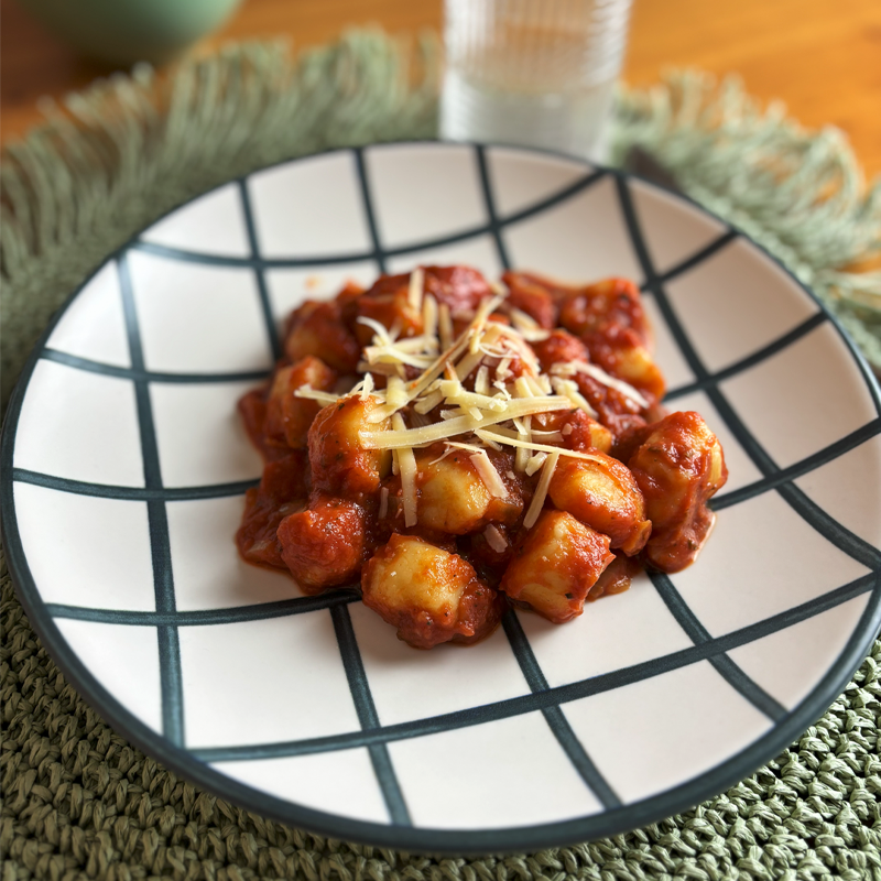 PRATO FUNDO LINHAS E LISTRAS.