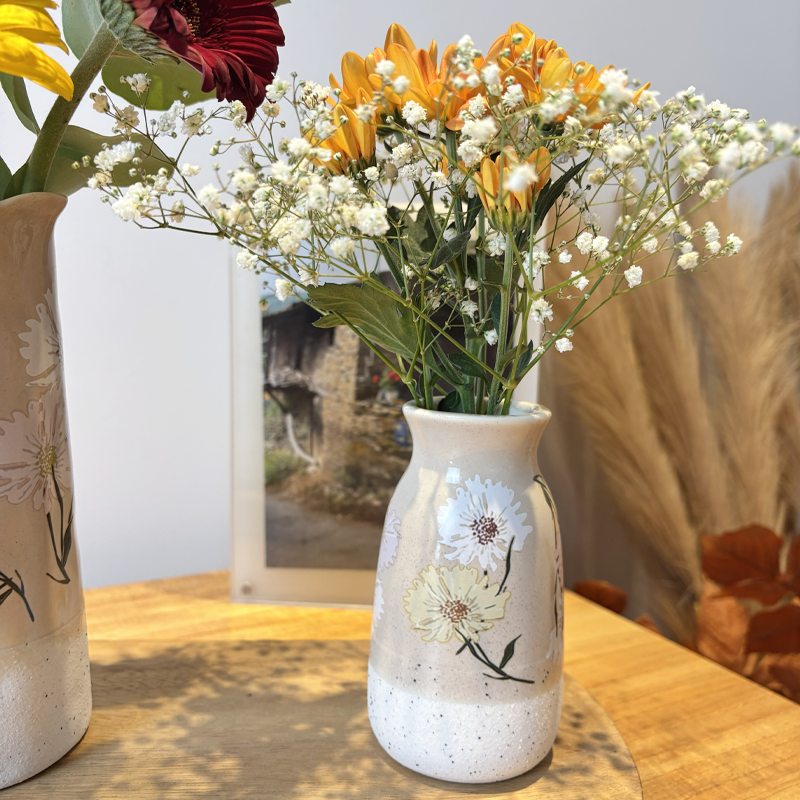 Vaso Belle em cerâmica branca para flores Casa Pitaya
