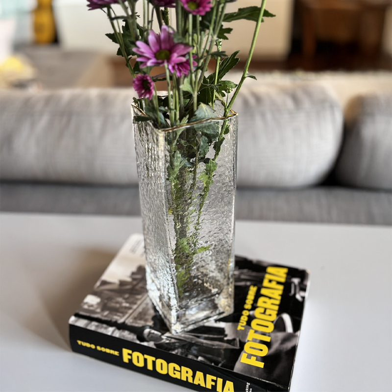 Vaso Taj decorativo em vidro para flores Casa Pitaya